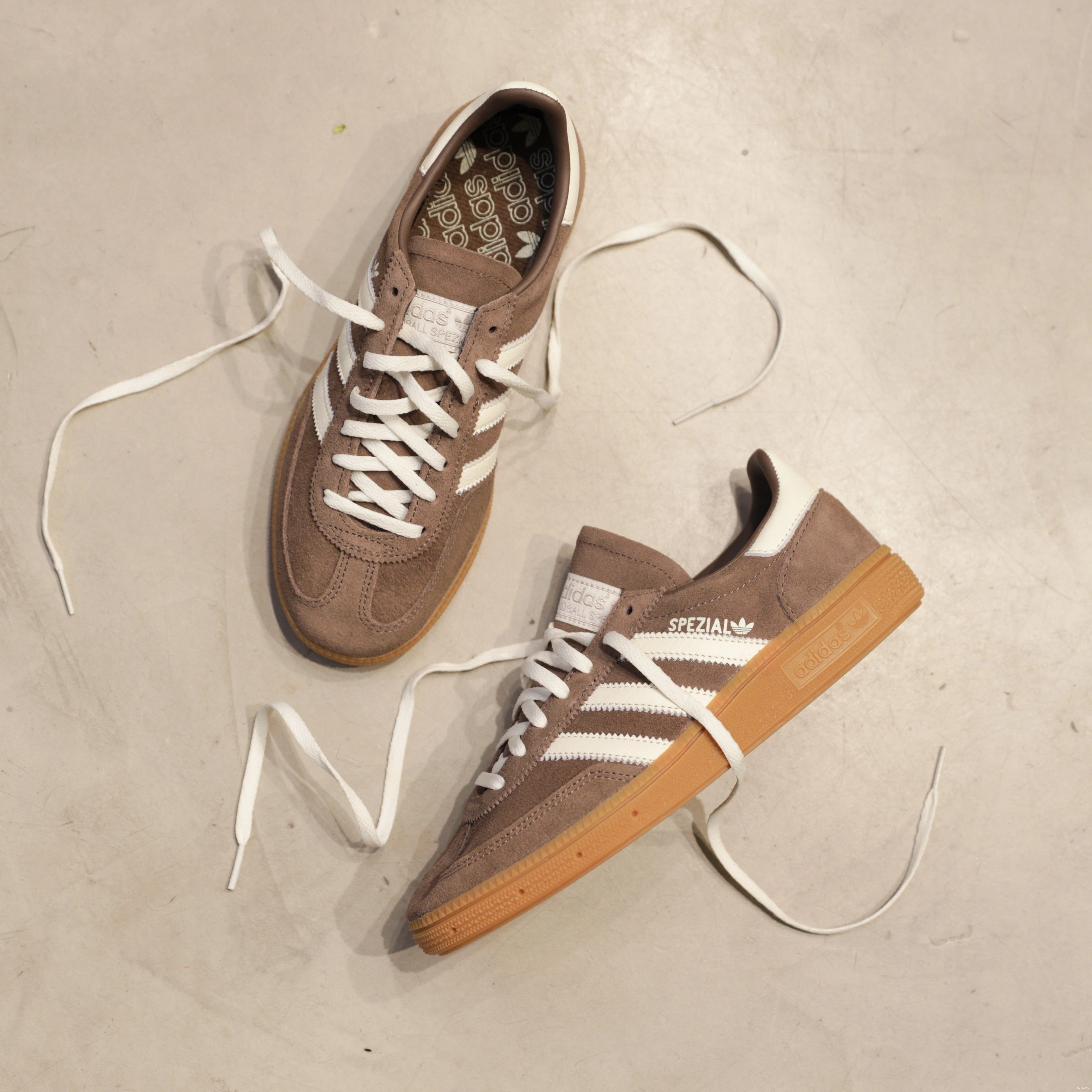 adidas Handball Earth W Spezial Gum Strata 0820